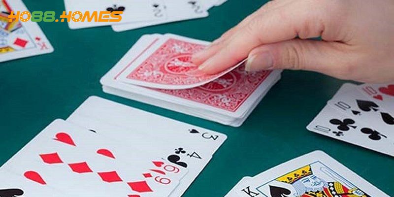 Những lưu ý quan trọng khi tham gia đánh bài phỏm online